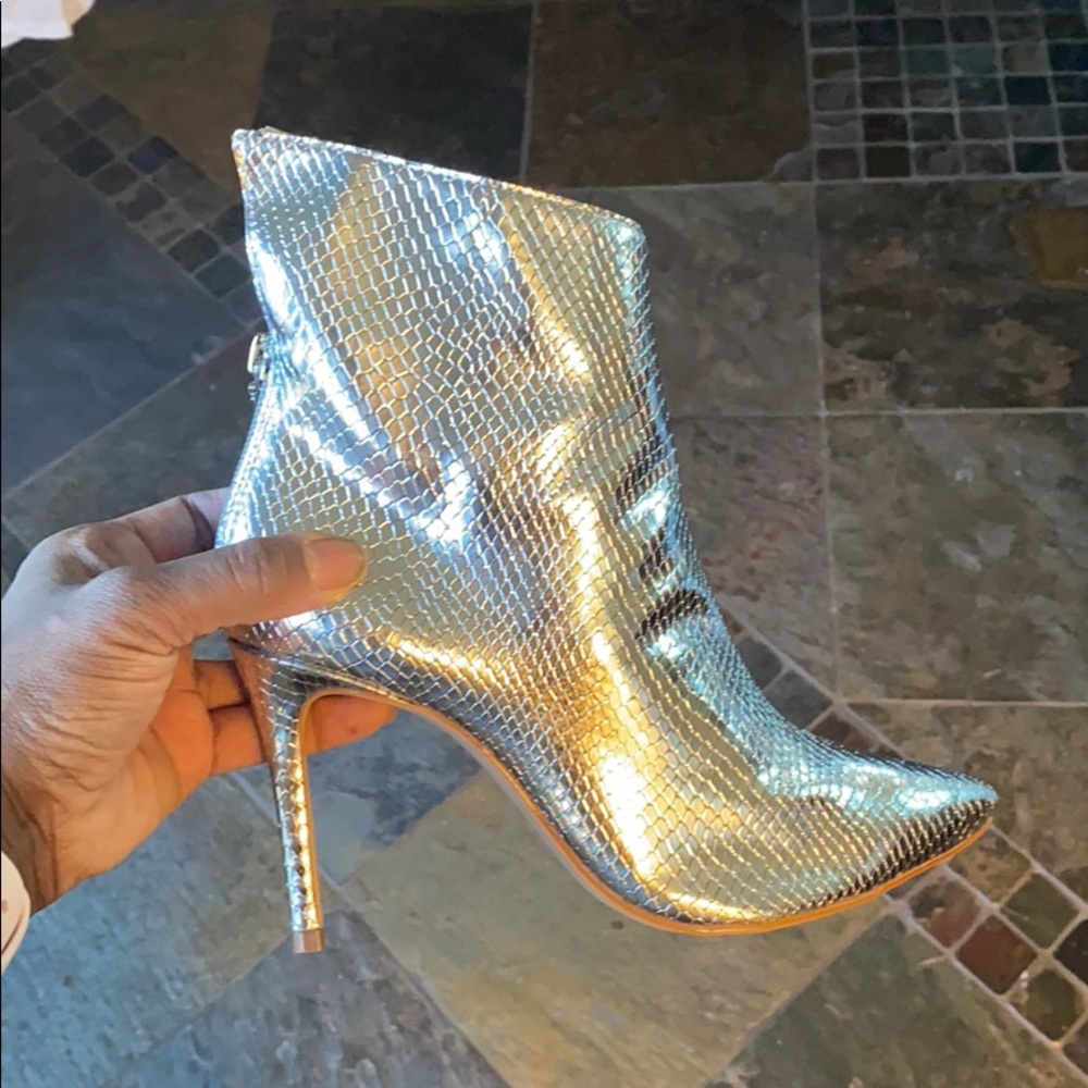 NWT Metallic Silver bootie